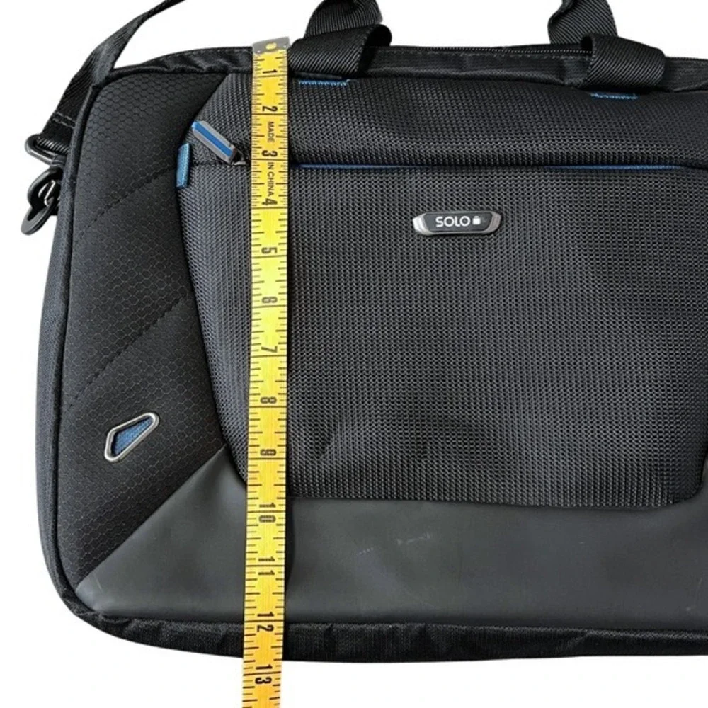 Solo Tech Slim Brief‎ Carrying Case for 16
